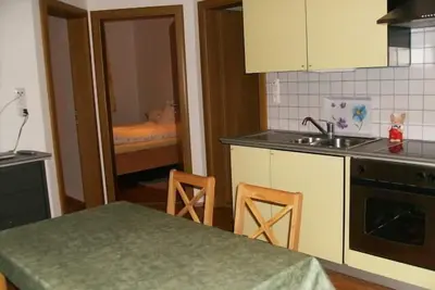 Image de Vacation apartment (46sqm) in a quiet courtyard location with free WiFi