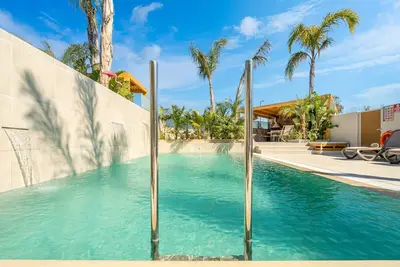 Image de Executive Villa with Pool