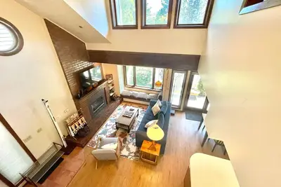 Image de Family Friendly Unit in Huntsville, Utah, Beach Walkability, Pools, and Quiet.