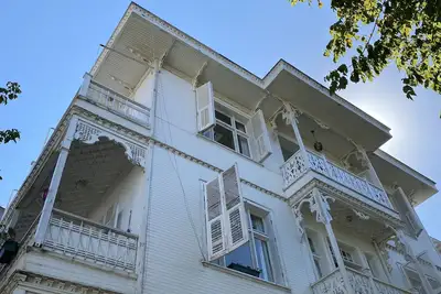 Image de The historical building will make you fall in love with the island
