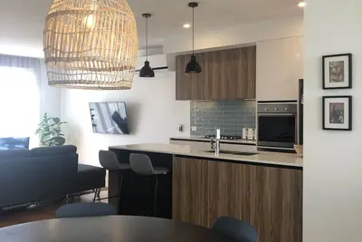 Beautiful new townhouse in great location for families
