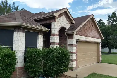 Image de Great house in a great location in the center