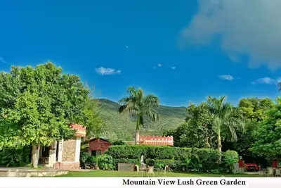 Deluxe Room @ Resorts in Pushkar Close to Lake and Market