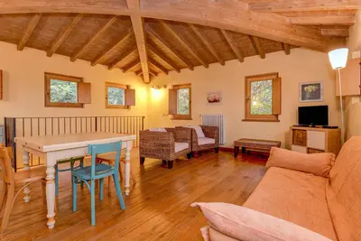 Image de L'élégant appartement Torretta de l'Agriturismo Colleincanto