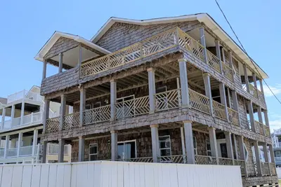 Image de 2508 Beach Rd, Semi-Oceanfront/Pool/Hot Tub