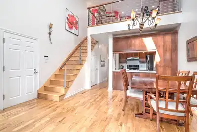 Image de Beautiful Condo in the heart of Montreal