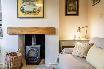 6 Monkbar Court - sleeps 2 guests  in 1 bedroom