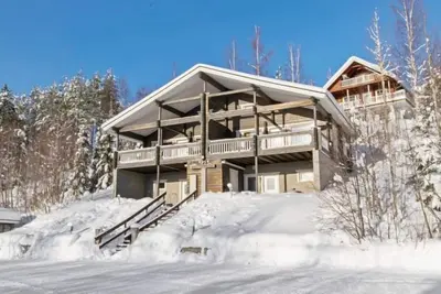 Image de Hallan paroni a paritalo by Interhome