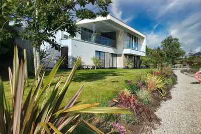 Image de Ancarva - Contemporary Waterside Holiday Retreat