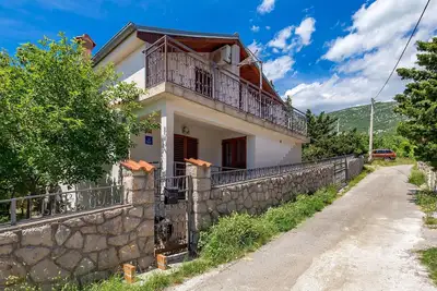 Image de Belle maison de 3 chambres à Karlobag