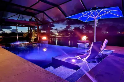 Image de Waterfront Tropical Sanctuary