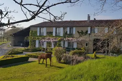 Image de Propriété familiale de caractère de 60ha. Panorama exceptionnel sur les Pyrénées