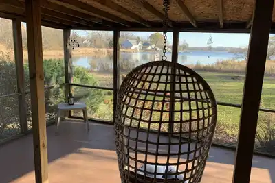 Image de Quiet Lakefront Retreat with Pontoon and Paddle Boat to Rent