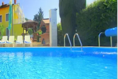 Image de Maison de vacances Buje pour 1 - 10 personnes avec 6 chambres à coucher - Maison de vacances