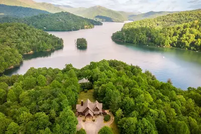 Image de Secluded, Modern Cabin, Views, Lake, Private Dock, Now with High Speed Wifi