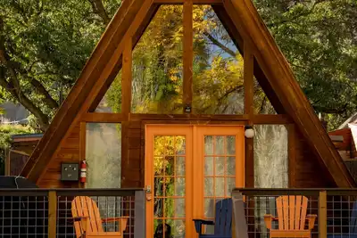 Image de Cozy Country Chalet Between Downtown & Ski Resort