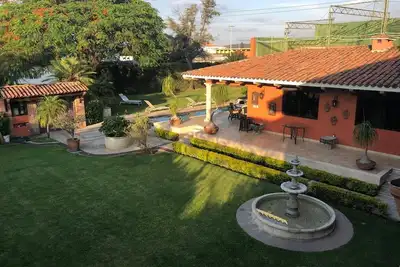 Image de An oasis of tranquility and family fun