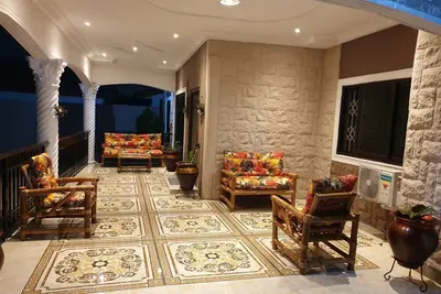 Image de Luxury 2 Bedroom House @ Tema Community 3