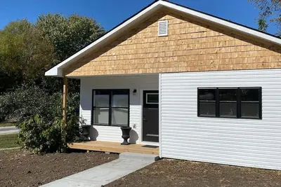 Image de Hamilton Getaway -Entire House in Dt Hamilton