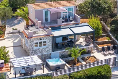 Image de Maison Villa Fox (79281-K1) - Kanica