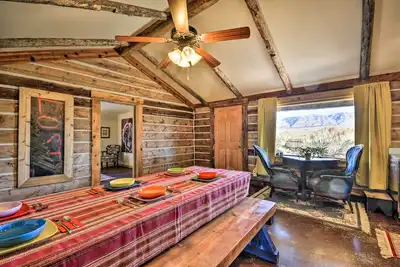 Image de Hundred-Year-Old Shell Valley Settlers Cabin!