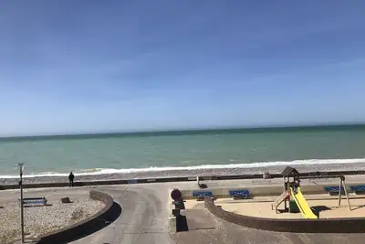 Image de Appart'en Mer, les pieds dans l'eau. . .