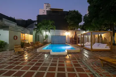 Image de Beautiful 11 Bedroom Mansion Near the Old City