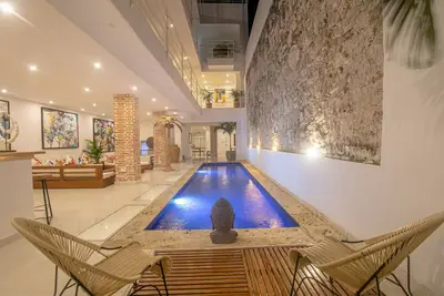 Image de 13 Bedroom Mansion in the Old City