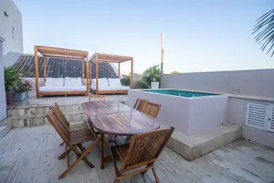 Image de 5 Bedroom Old City Luxury House