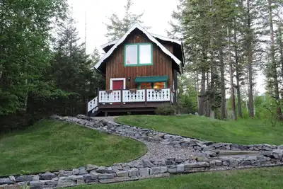 Image de Gorgeous Property Located Just 30 Minutes From Glacier National Park
