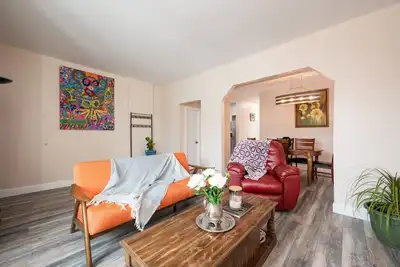 Image de Beautiful 3 bedroom beach condo a block away from Gg park