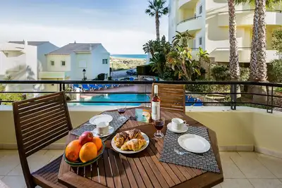 Image de Meia Praia Beach: Golf| Perfect for Families | Entire Apt