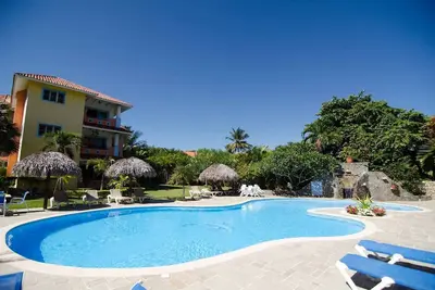 Image de 2bd beachfront luxury condo, great sea views, sandy beach, pool, fully equipped