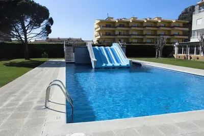 Image de Appartement avec Wifi gratuit et piscine avec toboggans