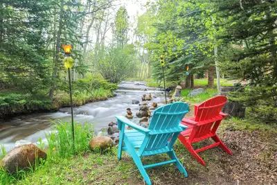 Image de Riverfront Retreat in Nathrop: Fire Pits & Hot Tub
