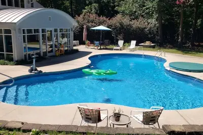 Image de Changes In Latitudes Pool & Apartment Raleigh Nc.