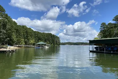 Image de Clarks Hill Lake house with private pool.