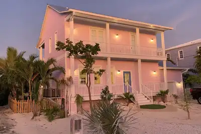 Image de Brand New Island-design home located in Islamorada fishing capital of the world!