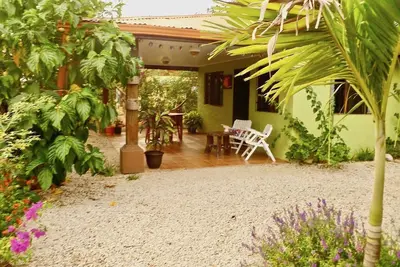 Image de Close to the Beach. Cute and Private!