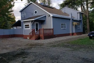 Image de home away from home close to lake and marina