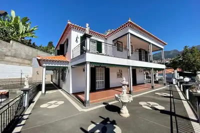 Classic Tranquil Madeiran 4-Bedroom Villa Funchal
