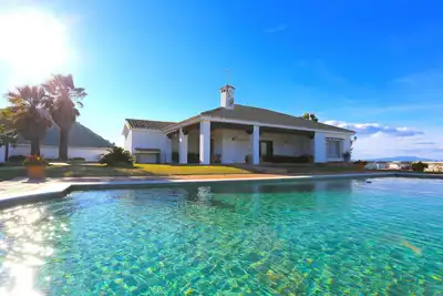 Image de Exclusive Cottage 4pax, big pool, garden, unique sights, Wifi, parking, location