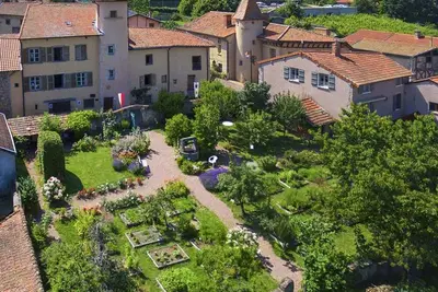 Image de Gîte charmant à la ferme, tout confort, proche de Roanne, idéal pour randonnées et baignades