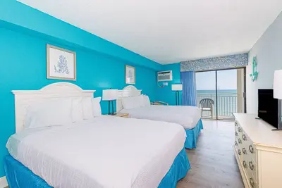 Image de Newly Renovated Double Queen Suite-Direct Oceanfront-Sea Mist 20908