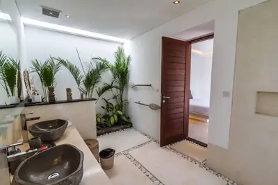 Image de 5 Star Private Villa in Seminyak at an Affordable Rate, Bali Villa 1155