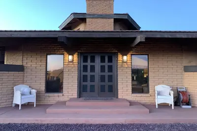 Image de Private Desert Escape Close to Downtown with Horse Pens on the Sols Wash!