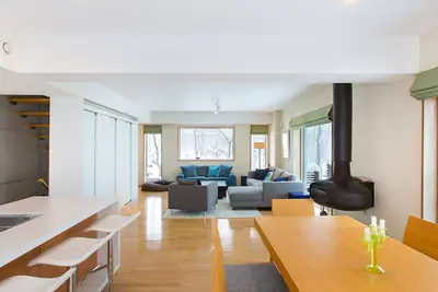 Image de Luxury 4 Bed Ski Chalet in Hirafu, Niseko Chalet 1006