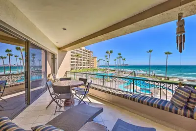 Image de Walk to Beach: Oceanfront Rocky Point Condo