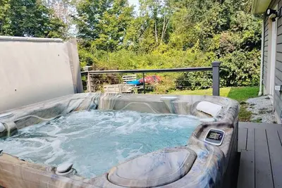 Image de Mountain View Retreat w\/ Hot Tub by Evergreen Home