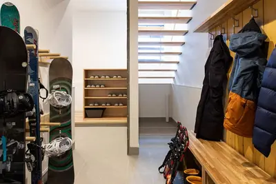 Image de Luxury 4 Bed Ski Chalet minutes from the Ski Fields, Niseko Chalet 1011